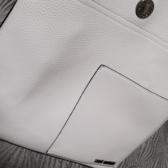 Steve madden/ grey purse /good condition - Picture 2 of 3